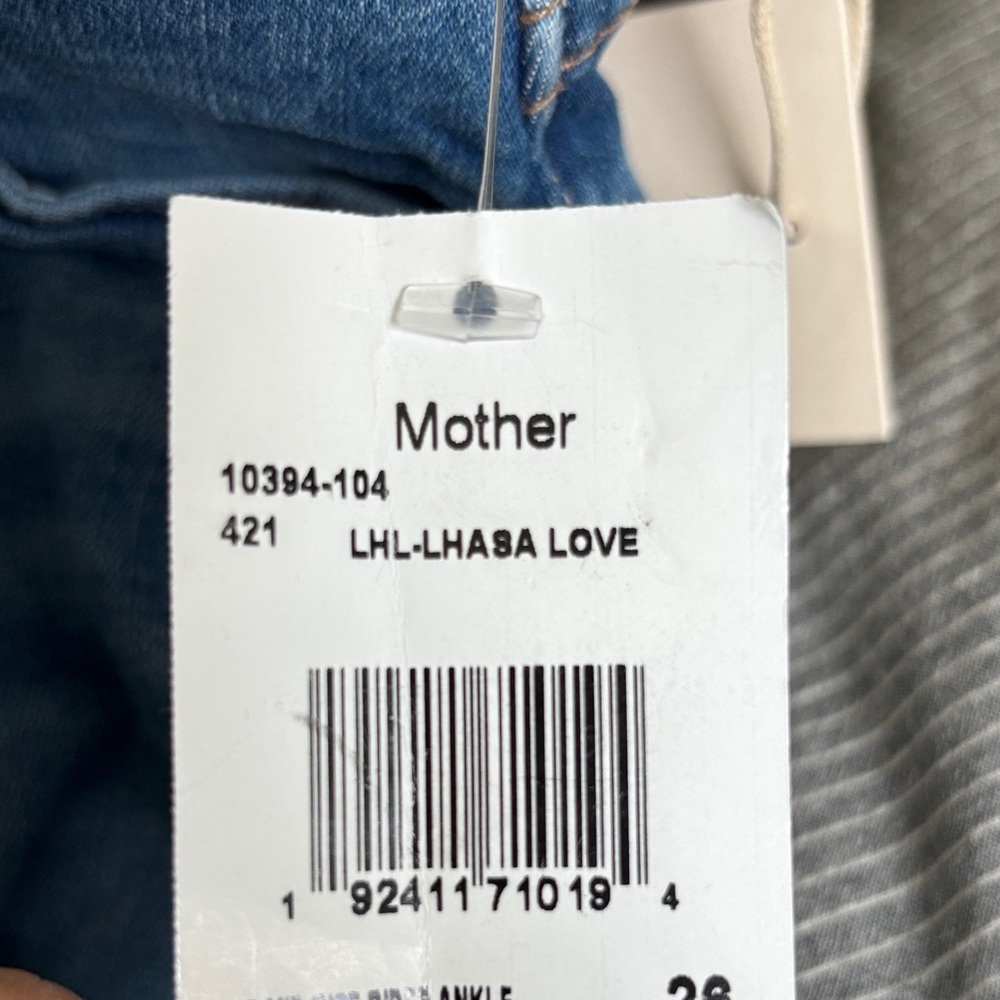 MOTHER Mid Rise Rider Ankle Jeans in Lhasa Love - Picture 8 of 9